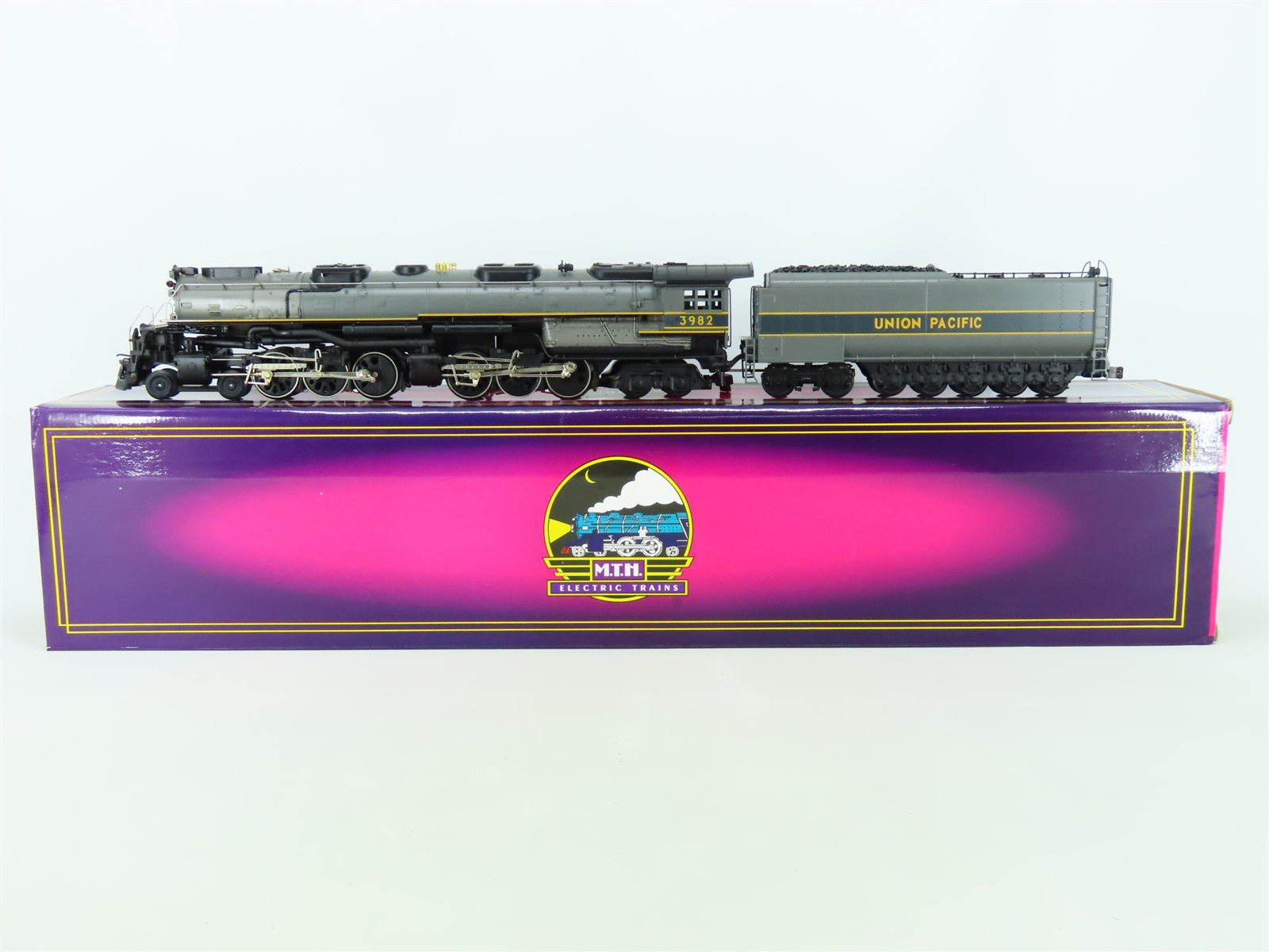 O Gauge 3-Rail MTH 20-3000-1 UP Union Pacific 4-6-6-4 Challenger Steam #3982