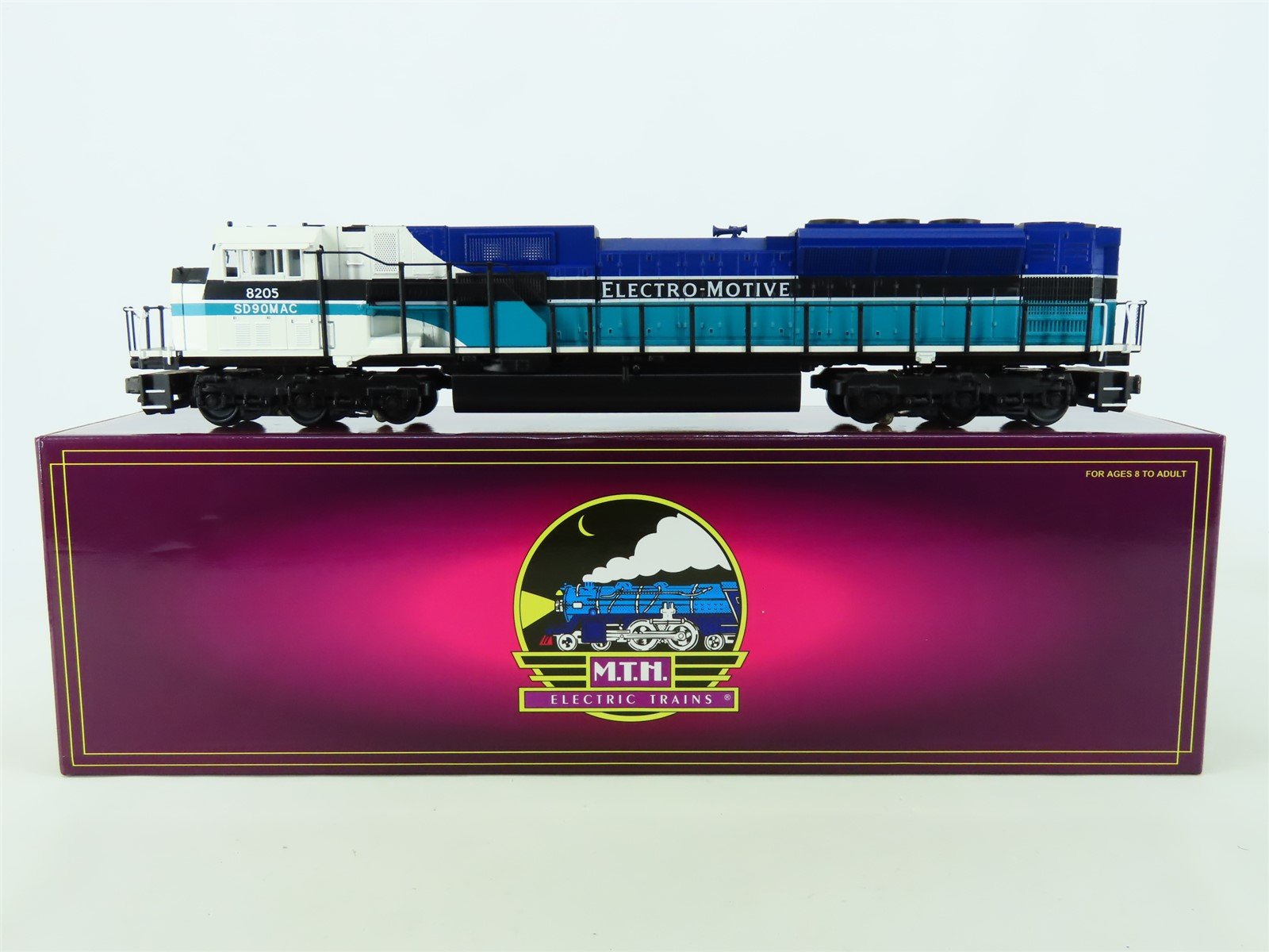 O Gauge 3-Rail MTH 20-2184-1 EMD Demonstrator SD90MAC Diesel Locomotive #8205