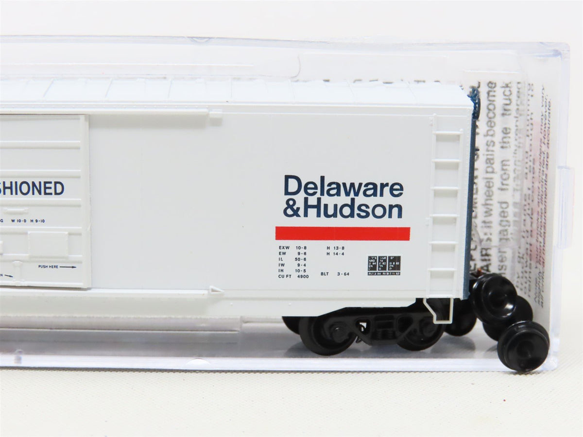 N Scale Micro-Trains MTL 07700060 D&amp;H Delaware &amp; Hudson 50&#39; Box Car #27073
