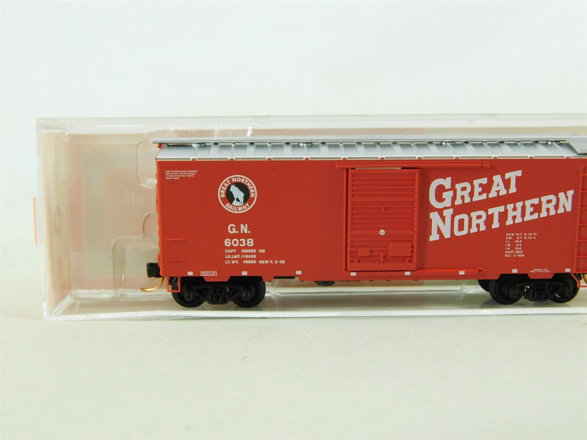 N Scale Micro-Trains MTL NSC 05-28 GN Great Northern 40&#39; Boxcar #6038