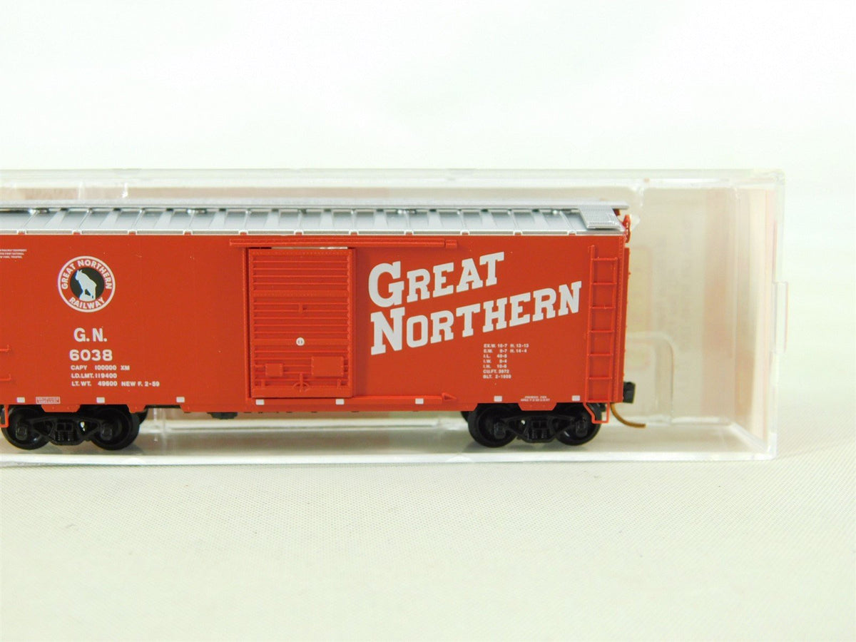 N Scale Micro-Trains MTL NSC 05-28 GN Great Northern 40&#39; Boxcar #6038