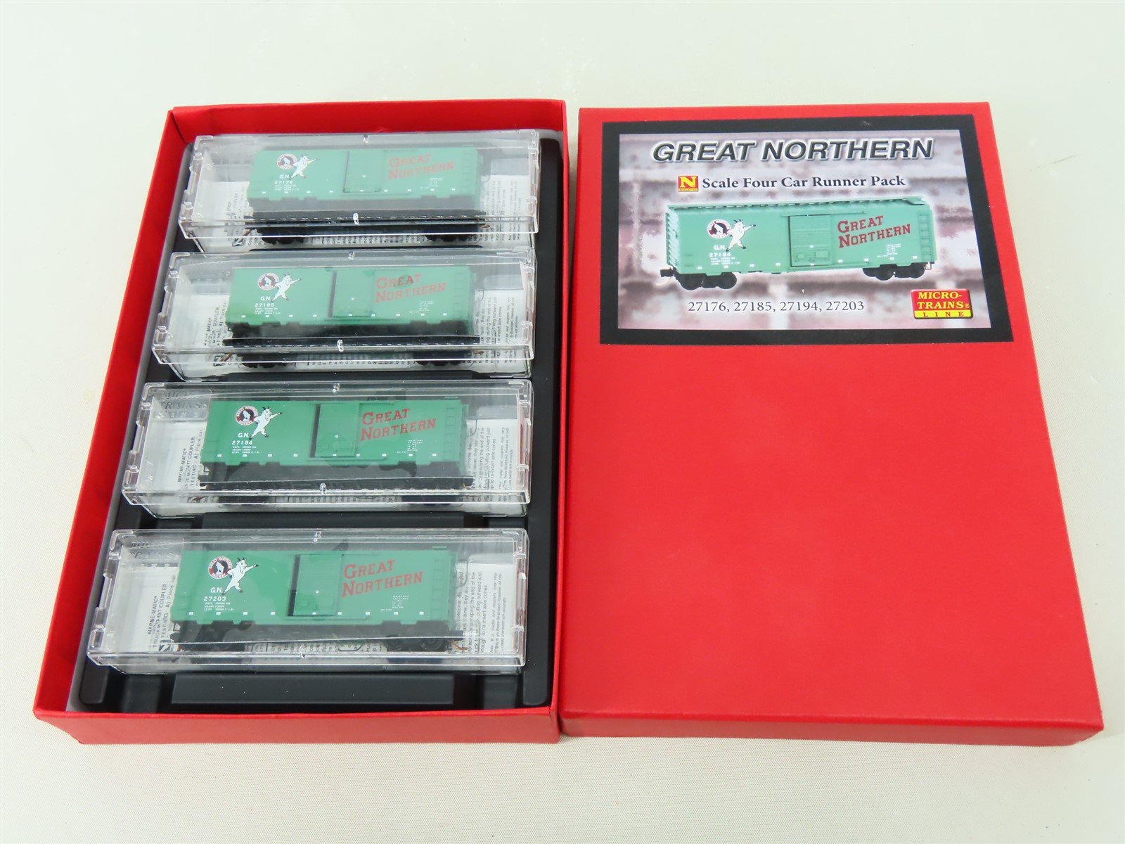 N Scale Micro-Trains MTL 99300095 GN Great Northern Boxcar 4-Car Runner Pack