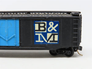 N Scale Bachmann BM Boston & Maine Plug Door Box Car #74750