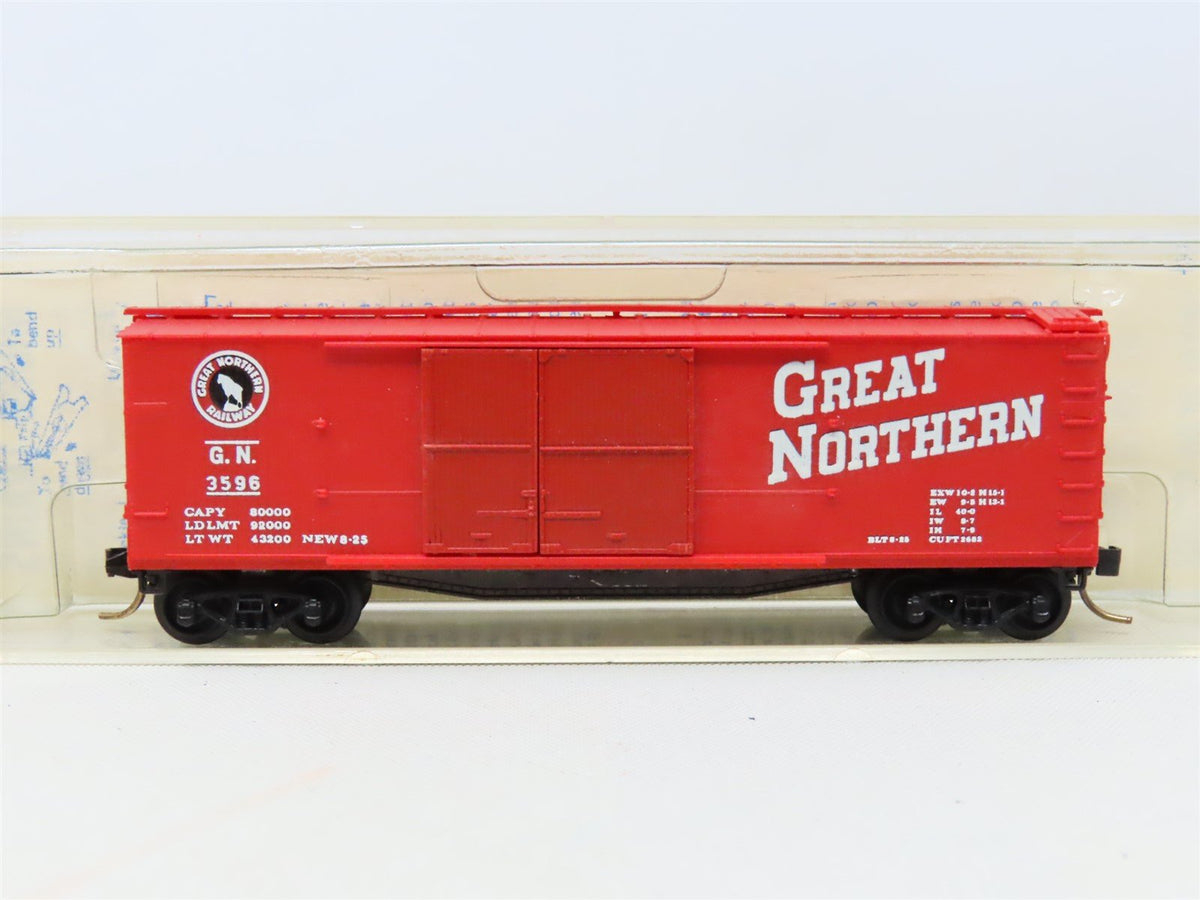 N Kadee Micro-Trains MTL #43196 GN Great Northern 40&#39; Box Car #3596 - Blue Label