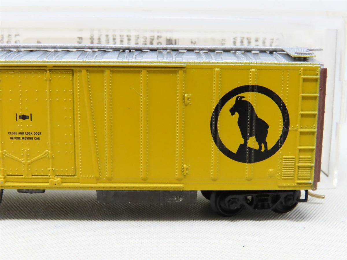 N Kadee Micro-Trains MTL #70030 WFCX GN Great Northern Mechanical Reefer #8939