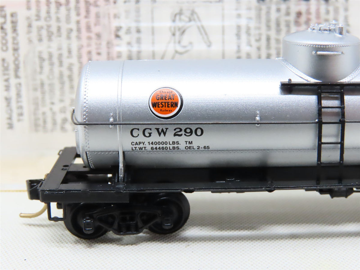 N Scale Micro-Trains MTL 65400 CGW Chicago Great Western 39&#39; Tank Car #290