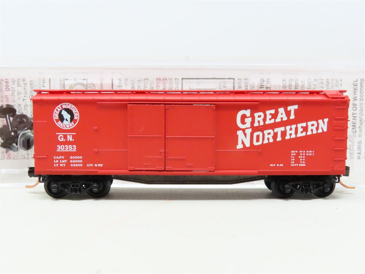 N Scale Micro-Trains MTL #43040 GN Great Northern 40&#39; Wood Box Car #30353
