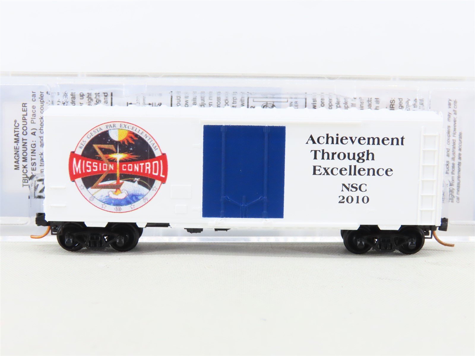 N Scale Micro-Trains MTL NSC 10-01 Achievement Through Excellence Box Car #2010