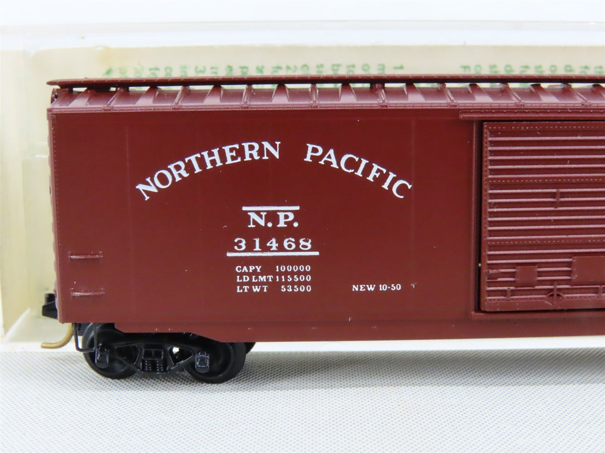N Kadee Micro-Trains MTL 31170 NP Northern Pacific 50&#39; Boxcar 31468 - Blue Label