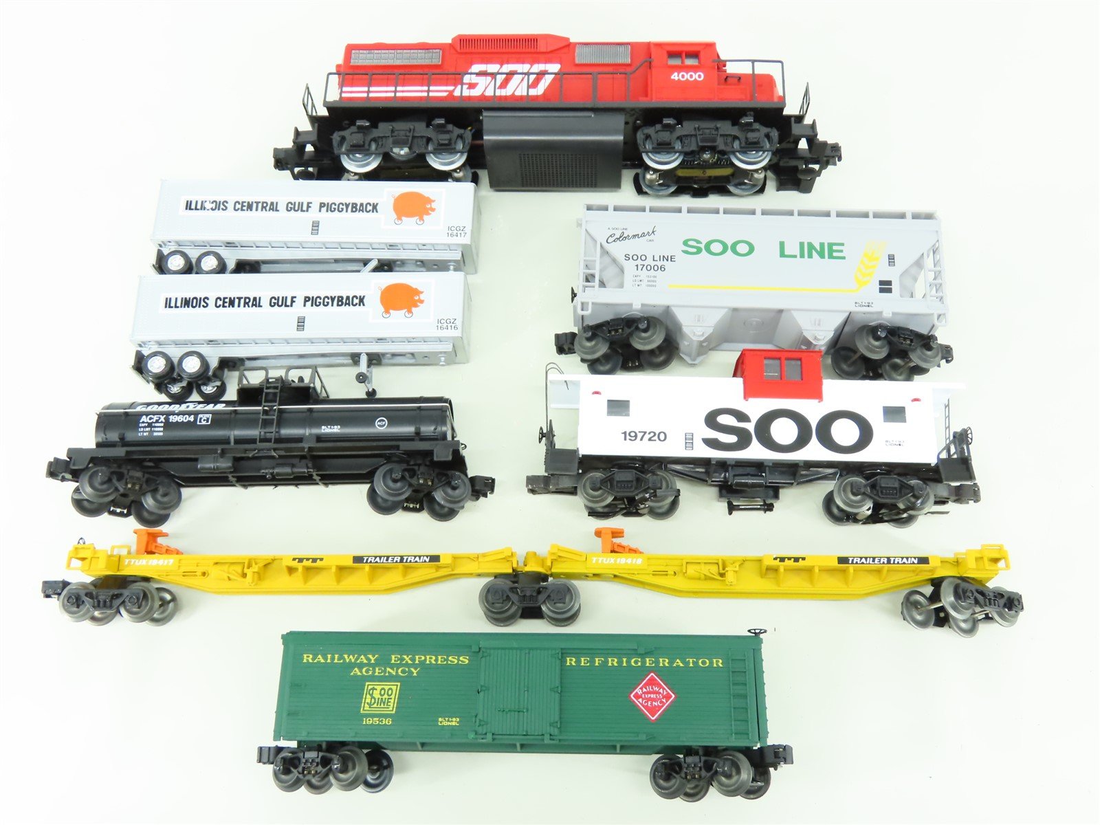 2756 Family Fishing – D&L Toy Trains