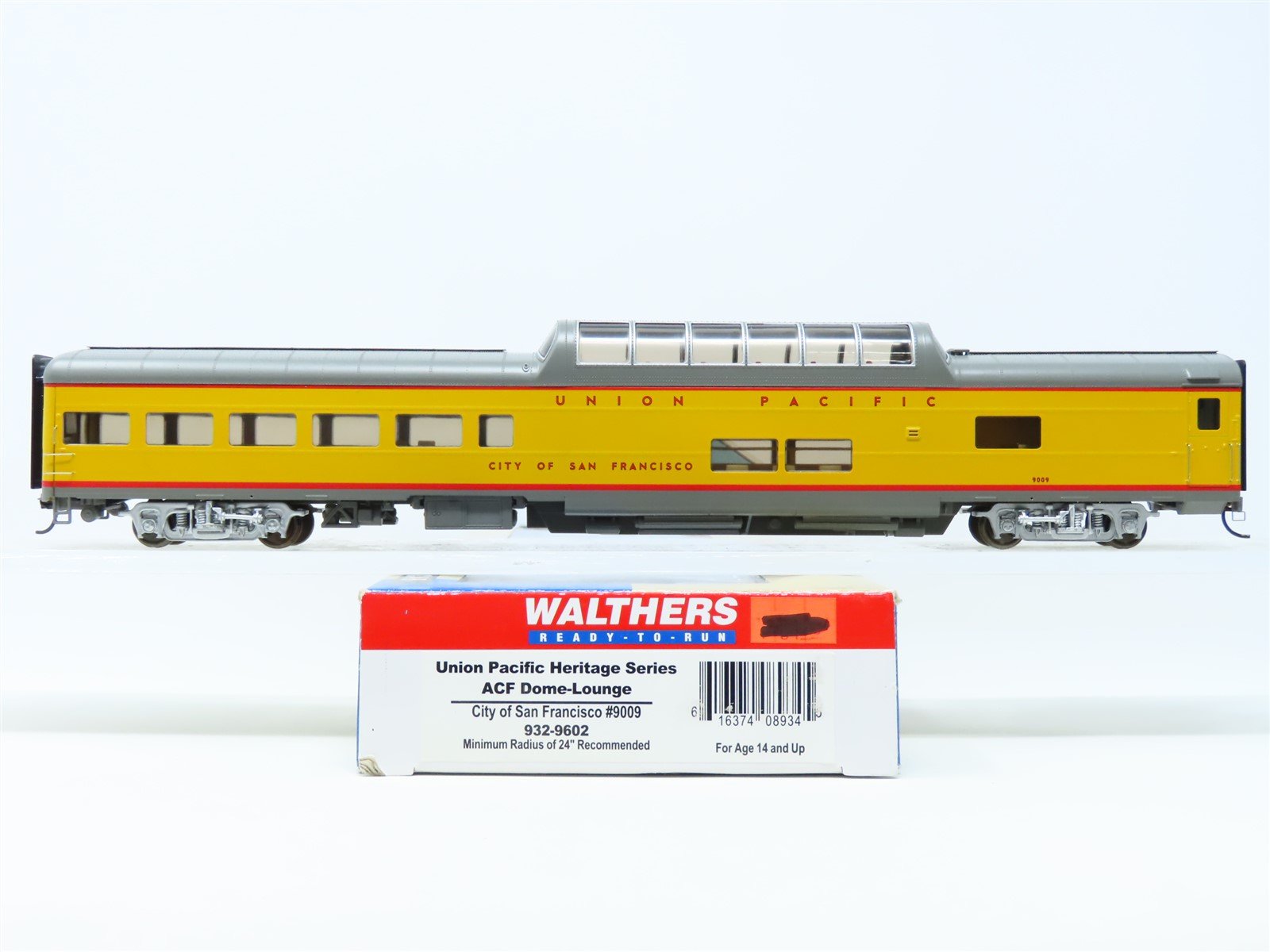 HO Scale Walthers 932-9602 UP Union Pacific ACF Dome Lounge Passenger #9009