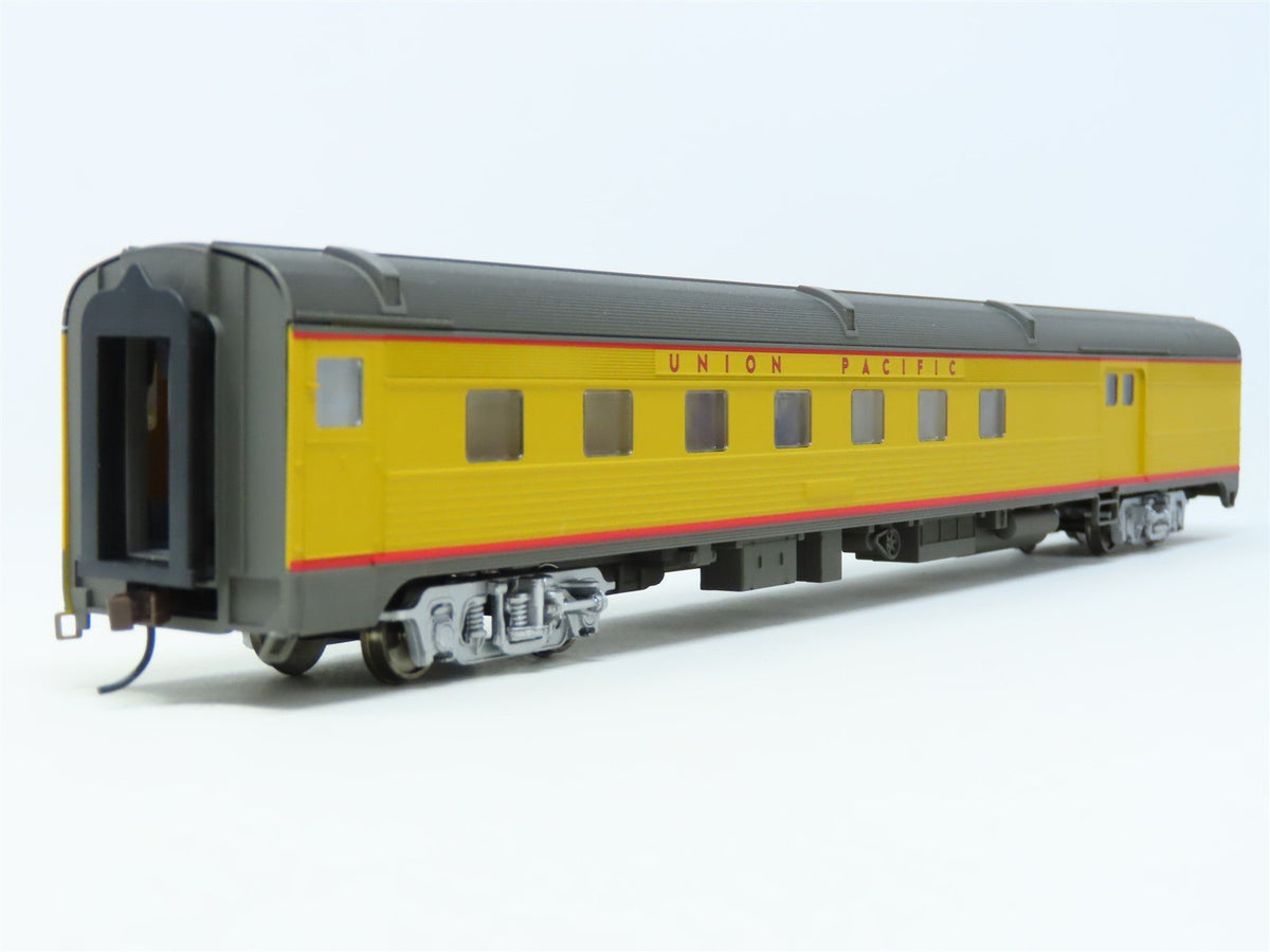 HO Scale Walthers 932-6474 UP Union Pacific 85&#39; Budd Baggage Dormitory Passenger