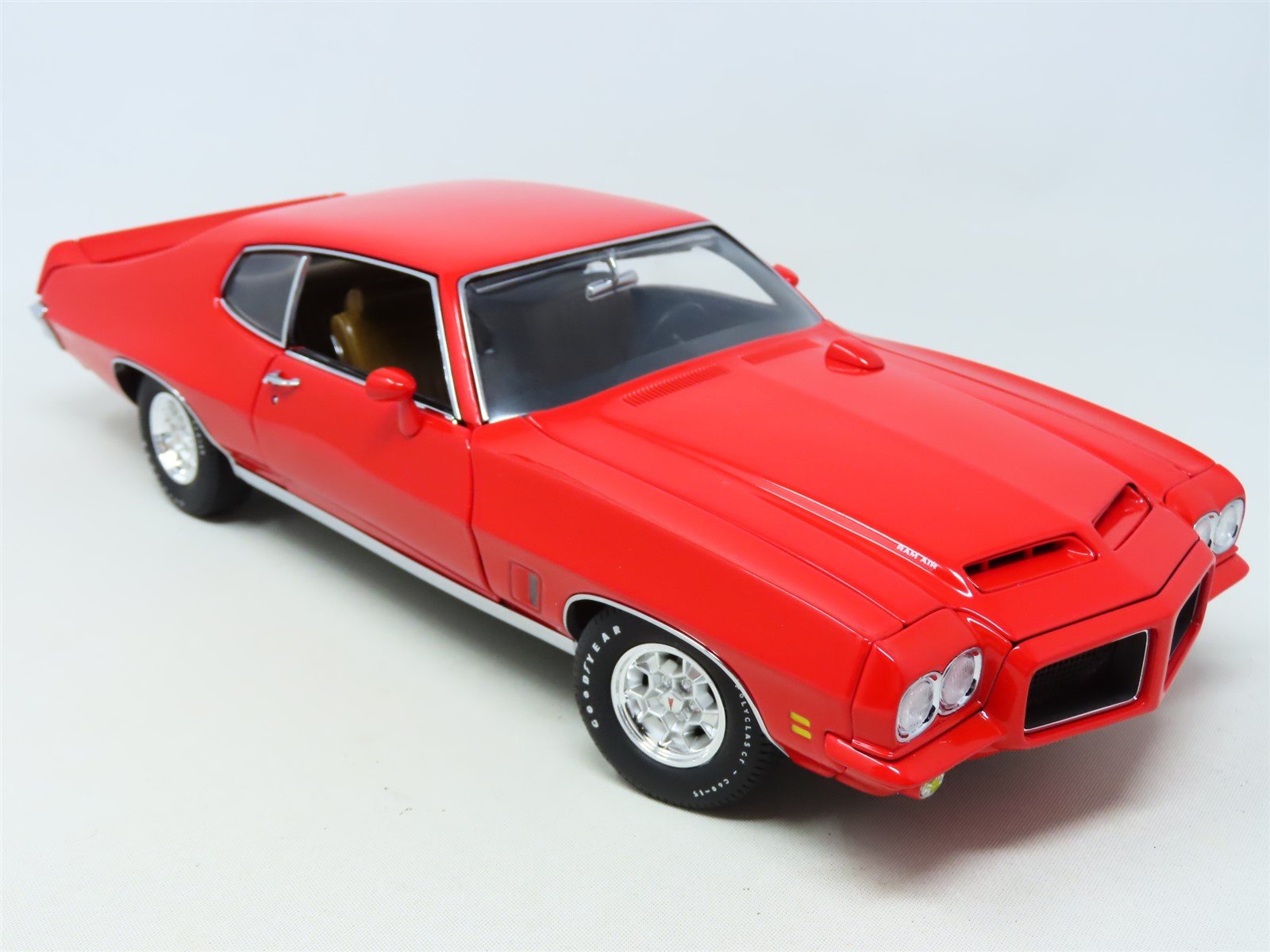 1:18 Scale GMP 1 of 3,996 Die-Cast 8043 1972 Pontiac GTO - Model Train  Market