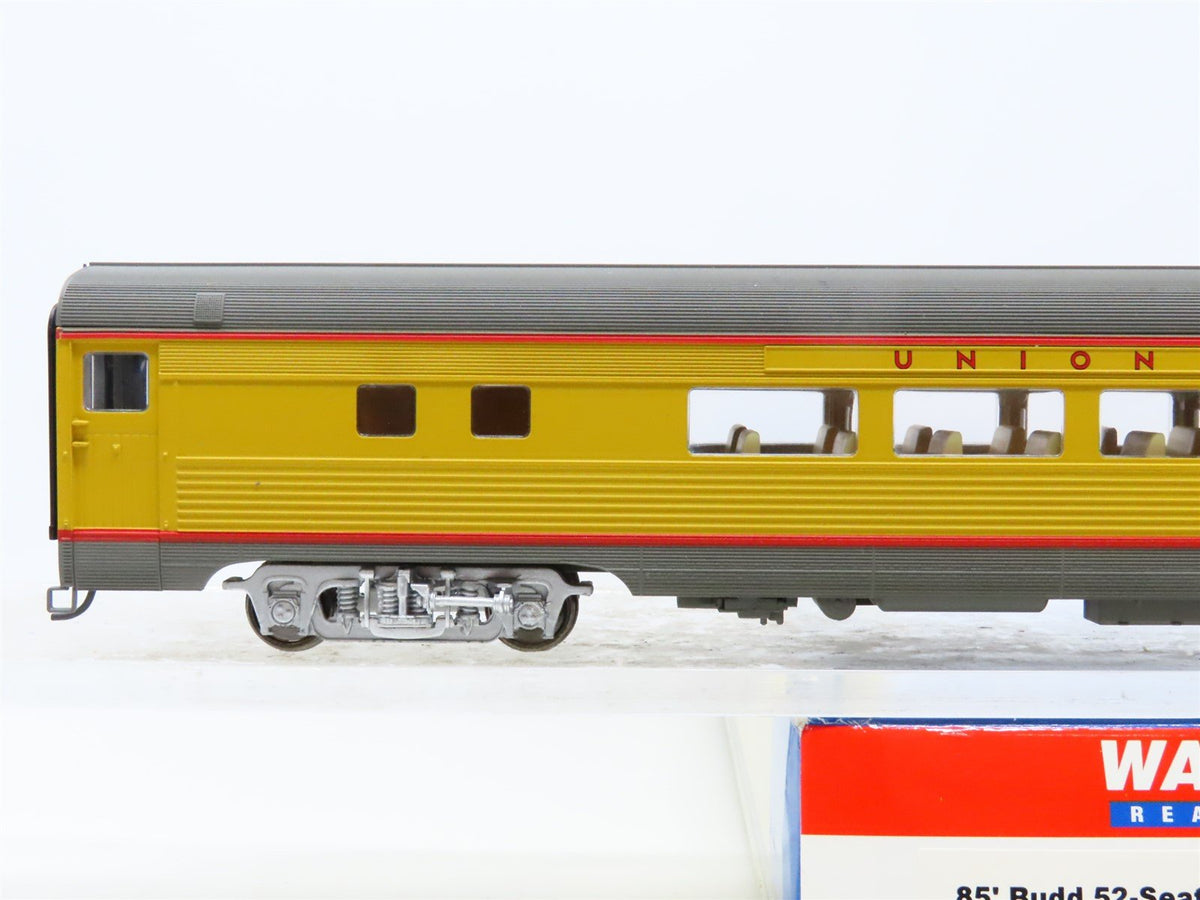 HO Scale Walthers 932-6394 UP Union Pacific 85&#39; 52-Seat Coach Passenger Car