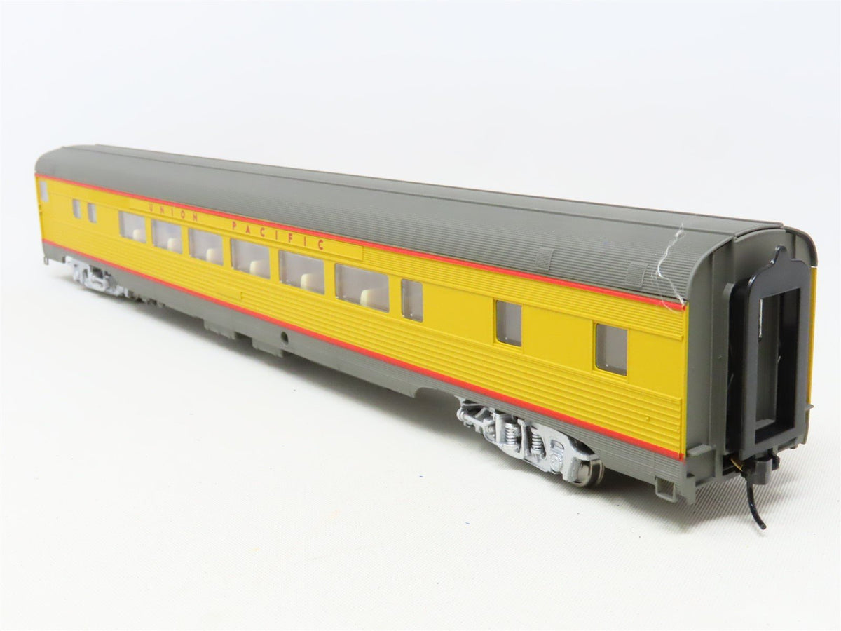 HO Scale Walthers 932-6394 UP Union Pacific 85&#39; 52-Seat Coach Passenger Car