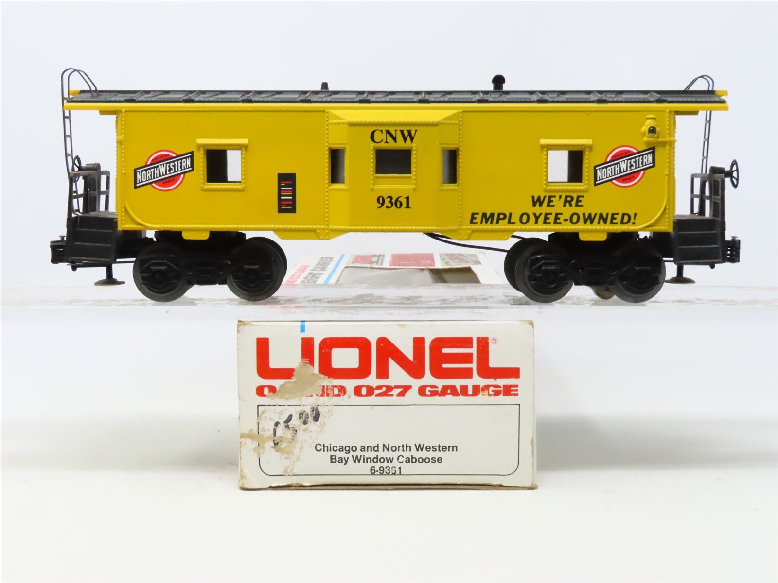 O Gauge 3-Rail Lionel 6-9361 CNW Chicago North Western Bay Window Caboose #9361