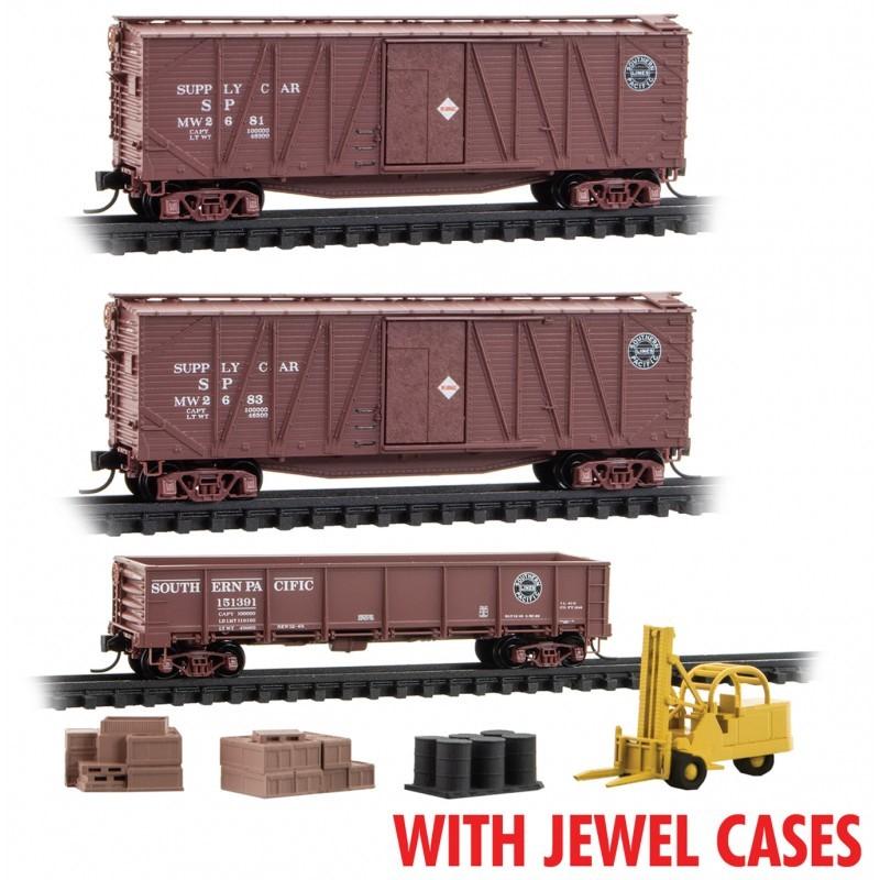 N Micro-Trains MTL 98302235 SP Southern Pacific Supply Car 3-Pack w/Forklift