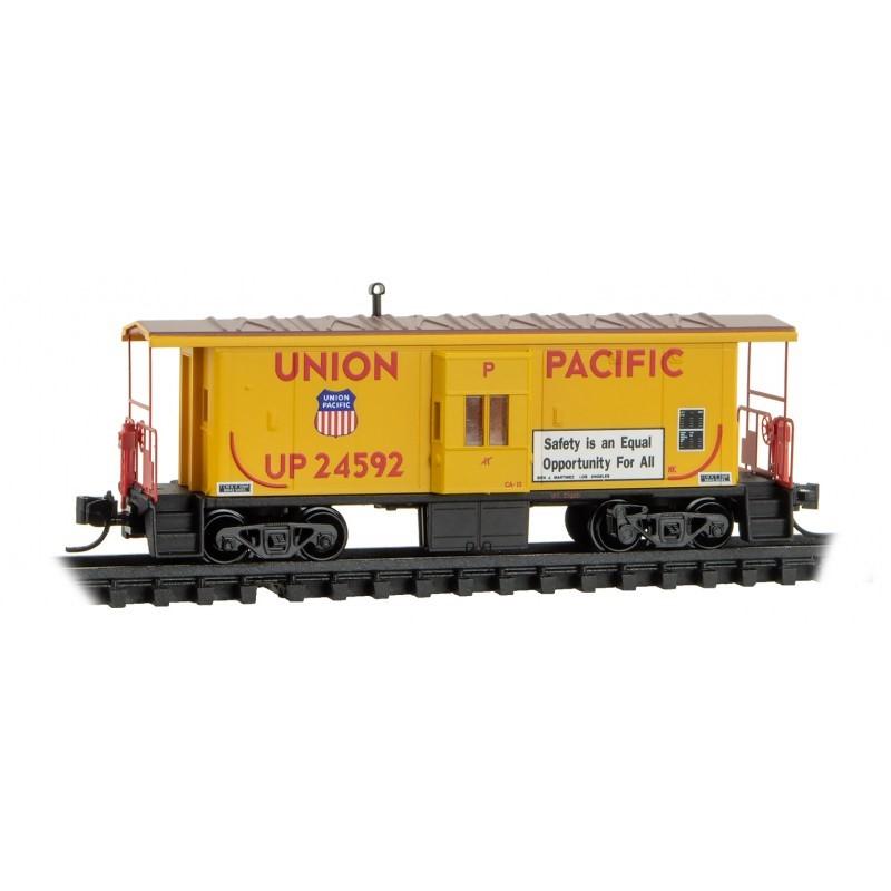 N Scale Micro-Trains MTL 13000292 UP Union Pacific 31&#39; Bay Window Caboose #24592